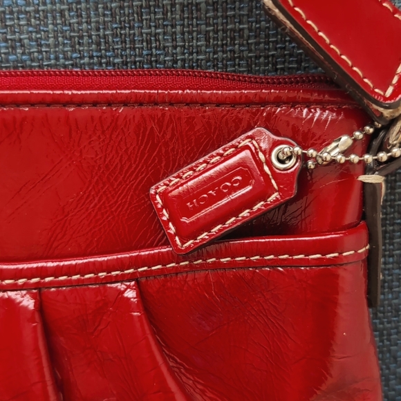 COACH PATENT CROSSBODY EUC - Picture 2 of 13